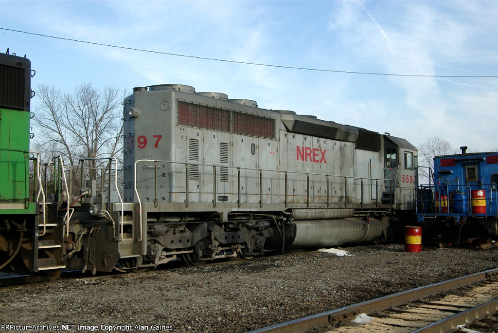 CF&E SD40-2 5597